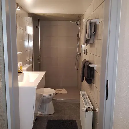 Eulennest Im Souterrain * Elten