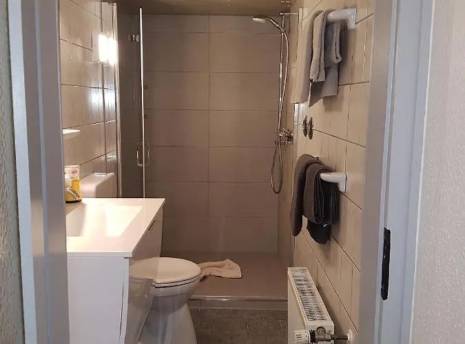 Eulennest Im Souterrain * Elten