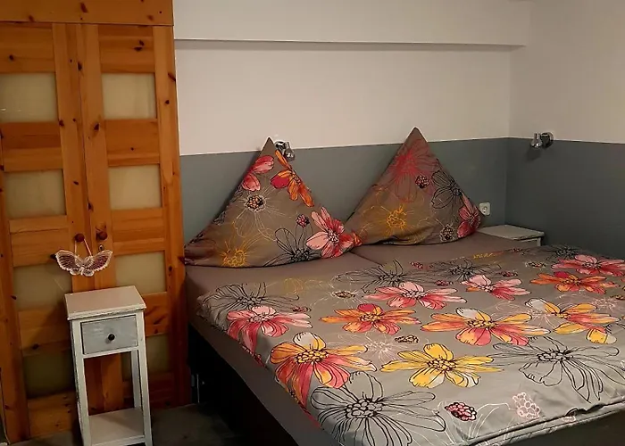 Eulennest Im Souterrain * Elten