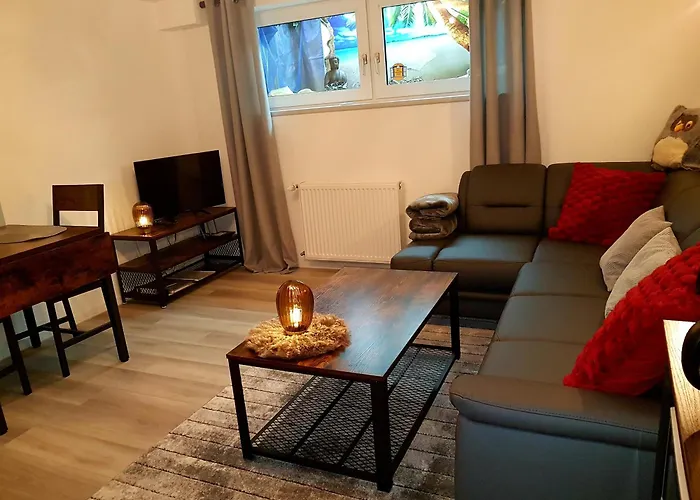 Eulennest Im Souterrain Elten